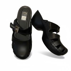 Dr. Scholl's Black Slip-On Clogs with Adjustable Buckle Nursing Shoes